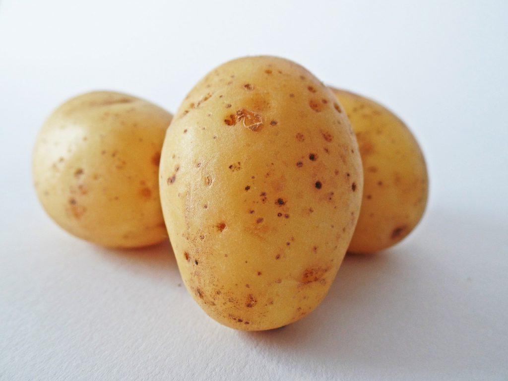 Большинство из нас всю жизнь жарят картошку неправильно: 6 важных правил приготовления
