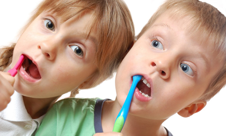 Что будет, если не чистить зубы в течение суток: результаты китайских исследователей
