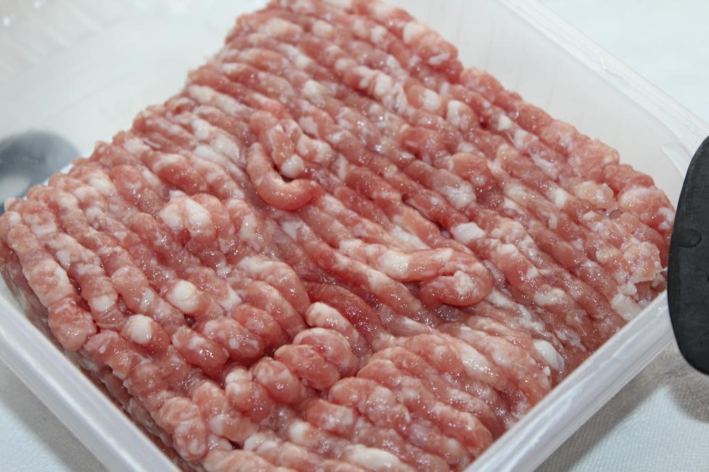 Фарш, замороженная рыба и готовые наборы специй: названы продукты, которые не стоит покупать в супермаркете