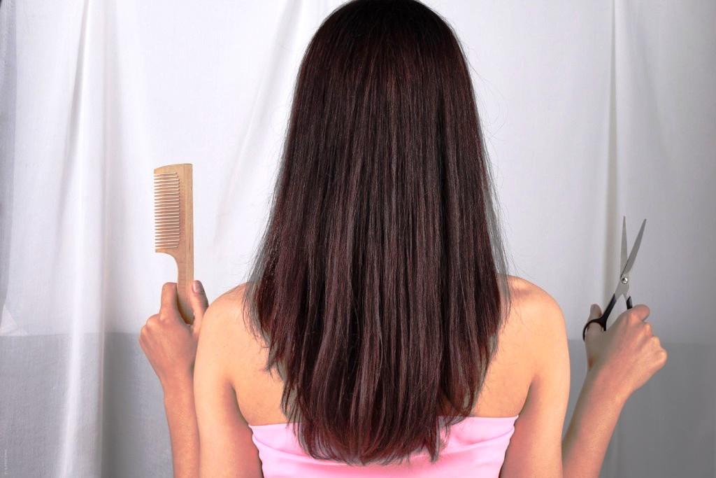 Регулярная стрижка не влияет на рост волос: что на самом деле может помочь