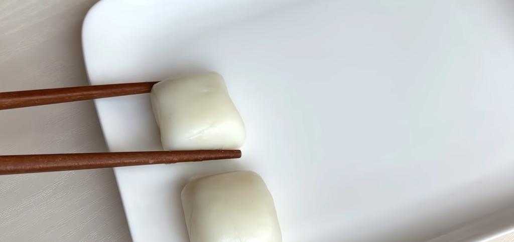 Японцы знают толк в десертах  из ничего : готовим жевательные конфеты из стакана молока