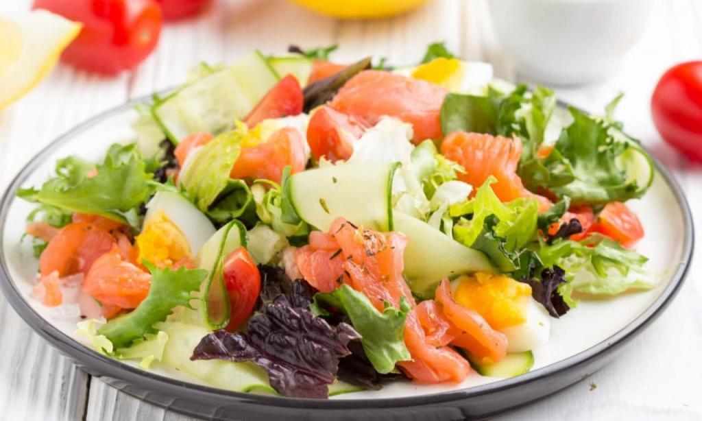 Кулинарный шедевр из овощей: как сделать салат, сохранив максимум витаминов