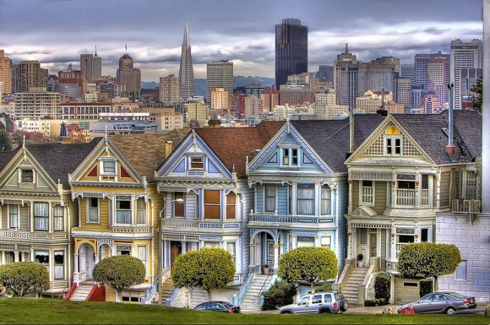 Красочная улица Сан-Франциско: как в мегаполисе сохранились викторианские дома «Painted Ladies»