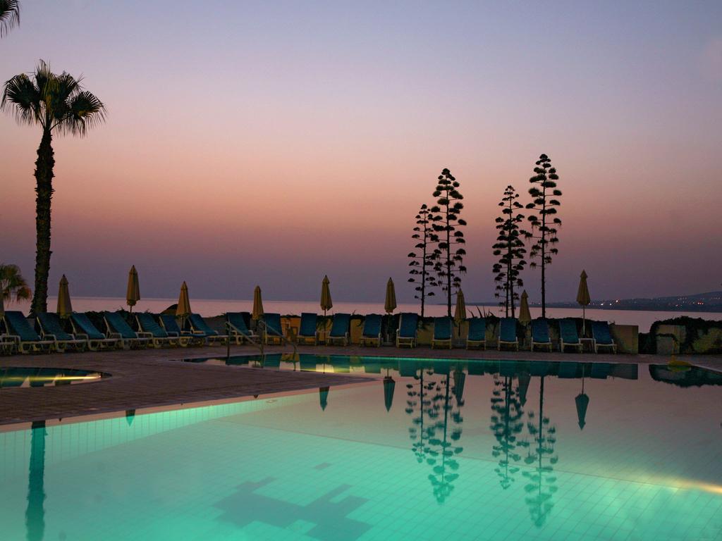 Cynthiana Beach 3* (Кипр/Пафос/Корал Бэй): фото, обзор, особенности сервиса и отзывы туристов