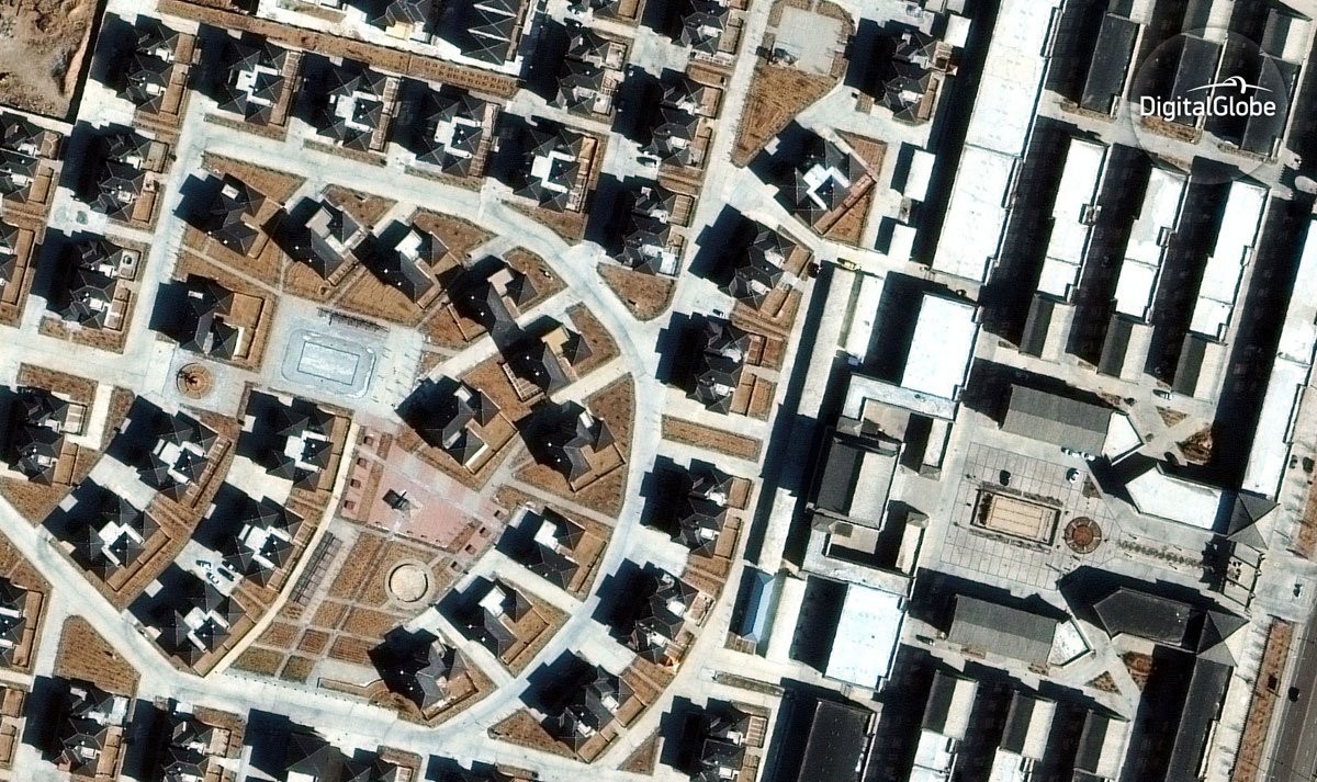 Эти новые спутниковые снимки показывают города призраки Китая