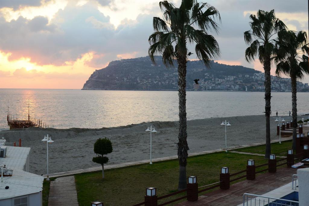 Hotel Banana 4* (Турция, Алания): фото, описание номеров, сервис, советы и отзывы туристов